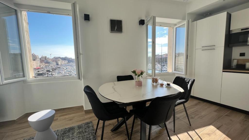 Face Au Vieux Port Vue 180 De Notre Dame Au Panier Apartment มาร์กเซย ภายนอก รูปภาพ